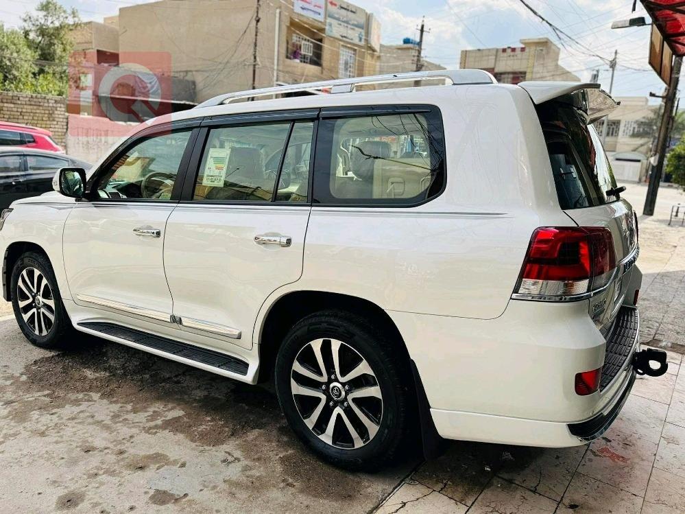 تويوتا لاندكروزر